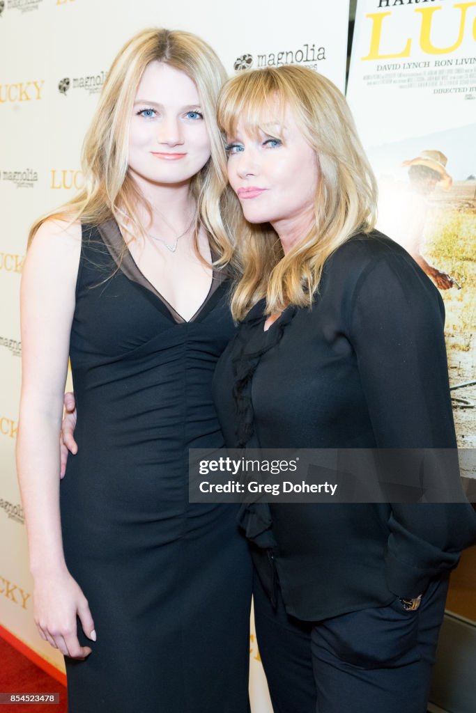 Sophia De MornayO'Neal and Rebecca De Mornay attend the premiere of... News Photo Getty Images Sophia De MornayO'Neal and Rebecca De Mornay attend the premiere of... News Photo Getty Images