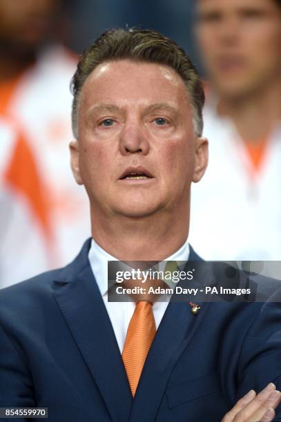 Netherlands' manager Louis van Gaal before kick-off