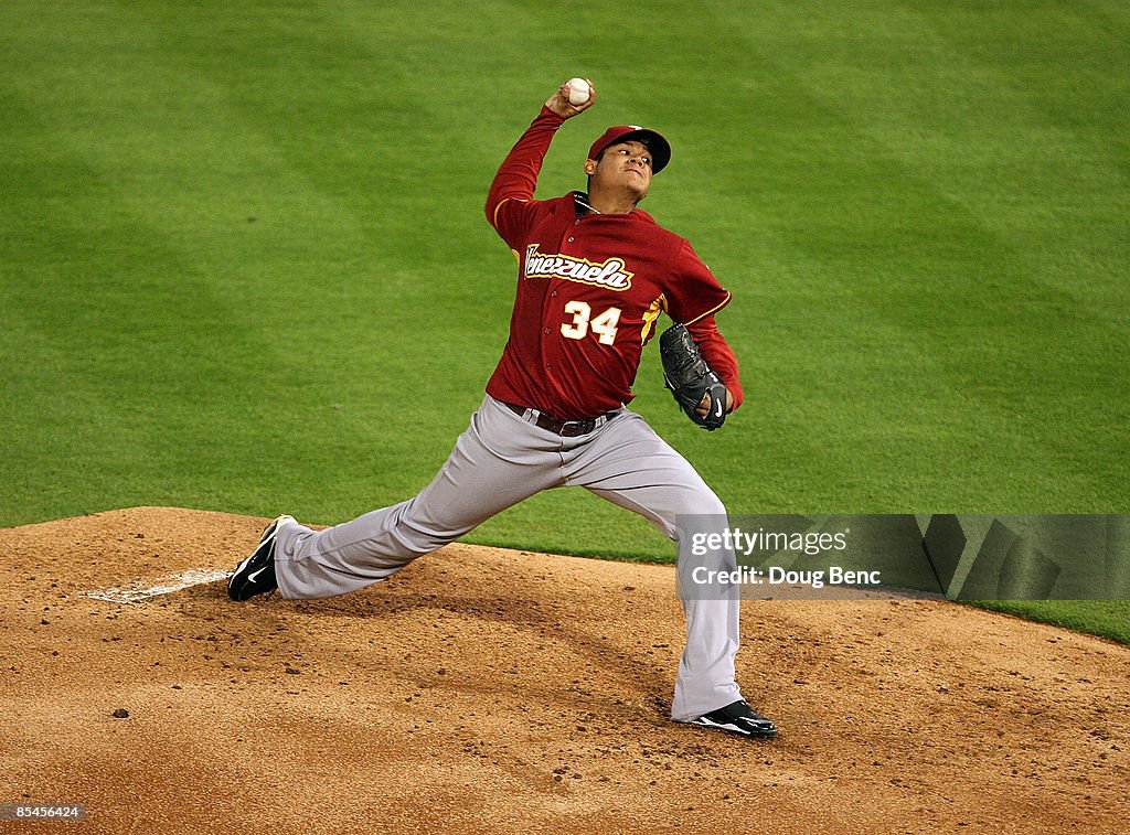 World Baseball Classic 2009 - Venezuela v Puerto Rico