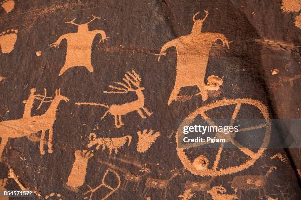 Pectoglyph Rabbit 1,437 Native American Petroglyphs Stock Photos, High-Res Pictures, and ...