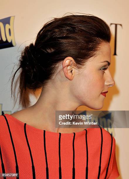 Actress Kristen Stewart arrives on the red carpet of "Adventureland" held at the Mann Chinese 6 Theater on March 16, 2009 in Hollywood, California.
