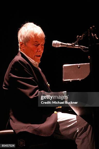 Singer Burt Bacharach performs at William Claxton's Memorial at the Bing Theatre at the Los Angeles County Museum of Art on March 16, 2009 in Los...