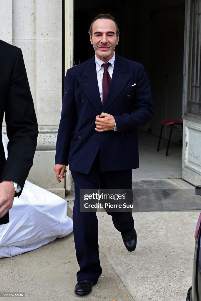 Maison Margiela : Outside Arrivals - Paris Fashion Week Womenswear Spring/Summer 2018