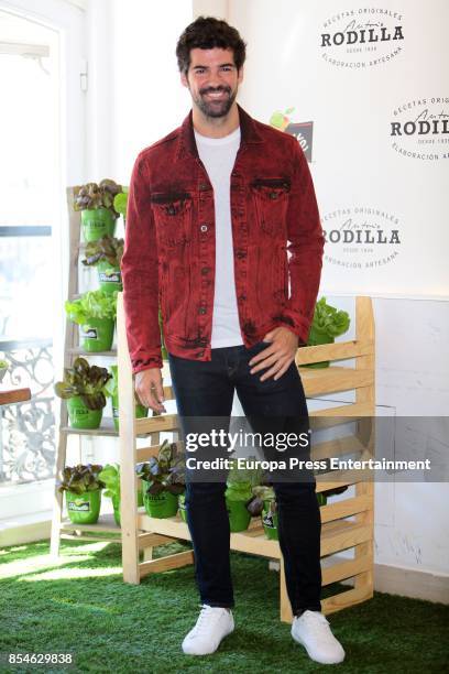 Actor Miguel Angel Munoz attends the Florette and Rodilla salads workshop at Rodilla store on September 26, 2017 in Madrid, Spain.
