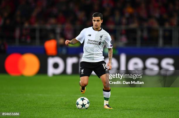 Philippe Coutinho of Liverpool takes the ball forward during the UEFA Champions League group E match between Spartak Moskva and Liverpool FC at...