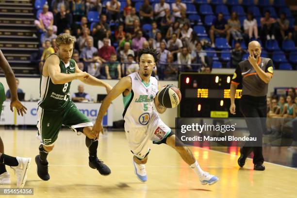 Kyan Anderson of Pau during the Pro A match between Pau Orthez Lacq and Nanterre 92 on September 26, 2017 in Pau, France.