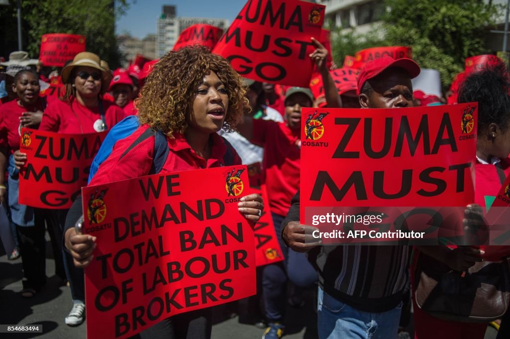 SAFRICA-LABOUR-POLITICS-CORRUPTION-UNIONS-PROTEST