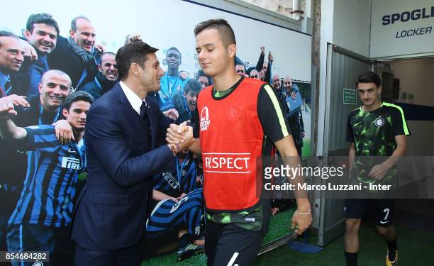 Vice President of FC Internazionale Javier Zanetti greets Zinho Vanheusden of FC Internazionale before the UEFA Youth League Domestic Champions Path...