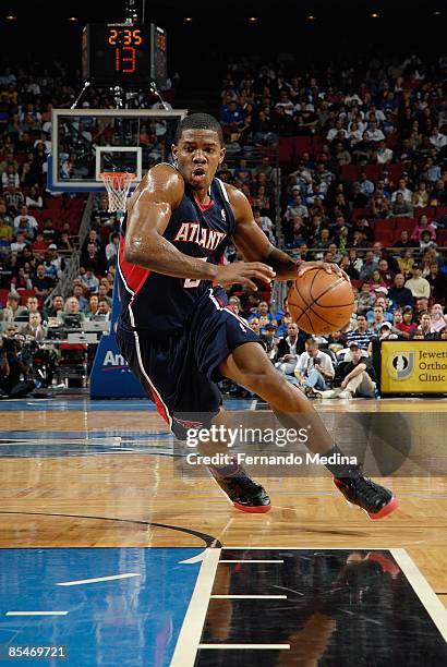 Joe Johnson of the Atlanta Hawks drives the ball to the basket during the game against the Orlando Magic on January 9, 2009 at Amway Arena in...