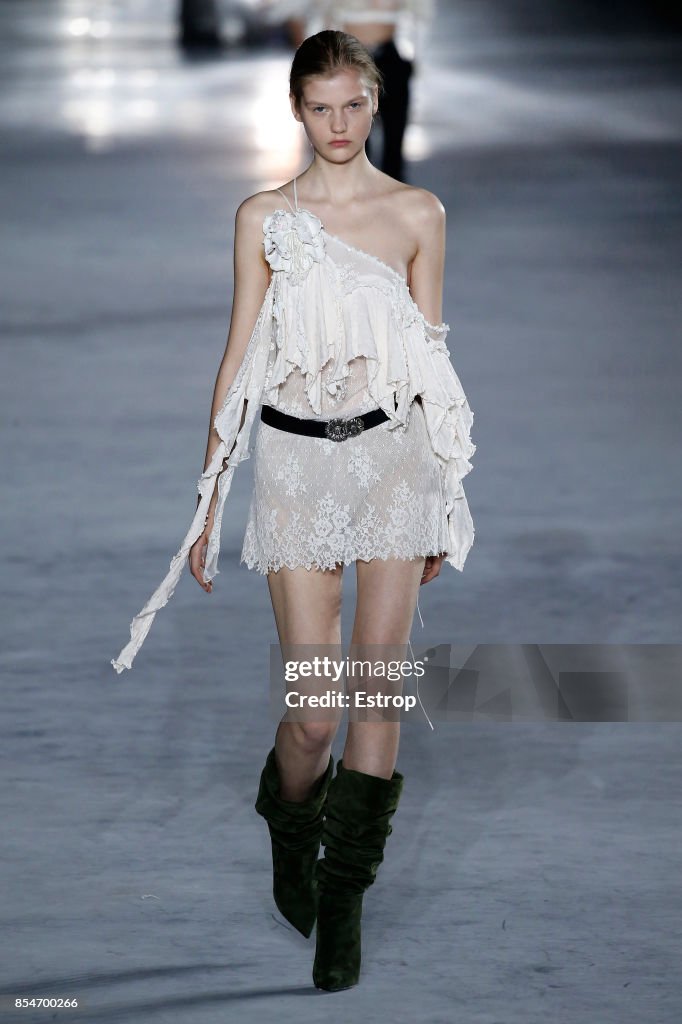 Saint Laurent : Runway -Paris Fashion Week Womenswear Spring/Summer 2018