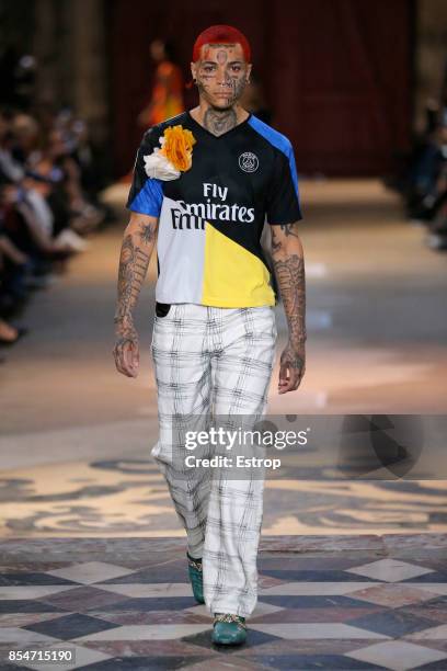 Model walks the runway during the Koche show as part of the Paris Fashion Week Womenswear Spring/Summer 2018 on September 26, 2017 in Paris, France.