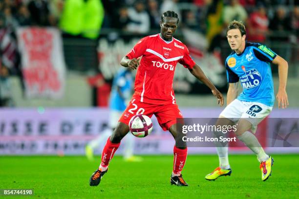 Benjamin ANGOUA / Nolan ROUX - - Valenciennes / Brest - 2eme journee de Ligue 1 -