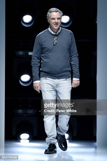 Olivier Lapidus acknowledges the audience after the Lanvin show as part of the Paris Fashion Week Womenswear Spring/Summer 2018 on September 27, 2017...