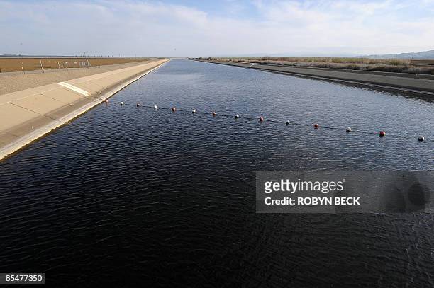 The California Aqueduct at Mendota, California on March 11, 2009. The Aqueduct carries water from the San Joaquin-Sacramento River Delta in the north...