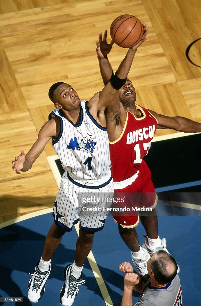 1995 Rockets Final Anfernee Hardaway of the Orlando Magic battles for the rebound... News ...