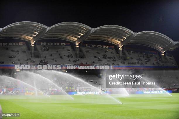 Arrosage de la pelouse - - Lyon / Toulouse - 7eme journee de Ligue 1 - Stade de Gerland - Lyon -