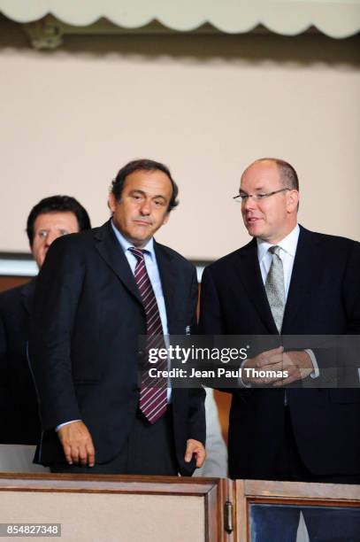 Michel PLATINI / Le PRINCE ALBERT II de Monaco - Barcelone / Shakhtar Donetsk - Super Coupe d Europe 2009 - Stade Louis II de Monaco,