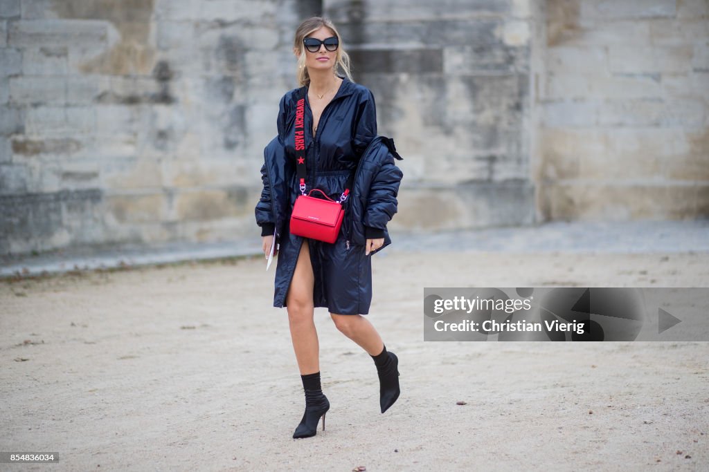 Street Style : Paris Fashion Week Womenswear Spring/Summer 2018 : Day Two