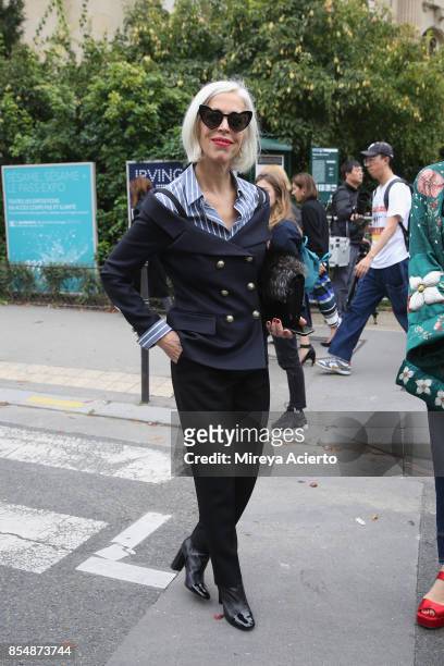 Linda Fargo attends the Maison Margiela show as part of the Paris Fashion Week Womenswear Spring/Summer 2018 on September 27, 2017 in Paris, France.
