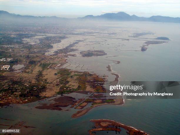 tsunami aftermath - coastal deprivation stock pictures, royalty-free photos & images