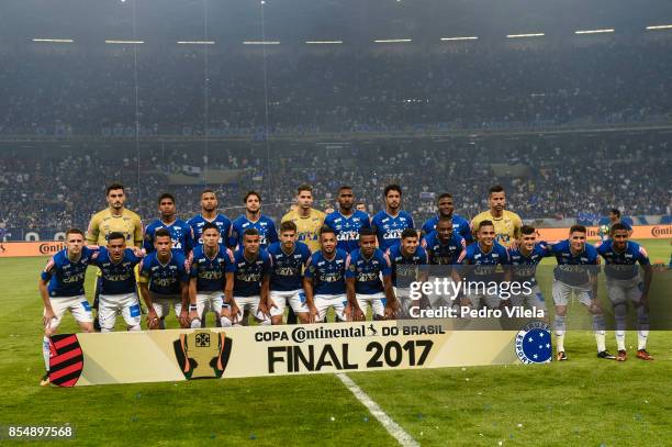 Players of Cruzeiro pose for a photo before the match between Cruzeiro and Flamengo as part of Copa do Brasil Final 2017 at Mineirao stadium on...