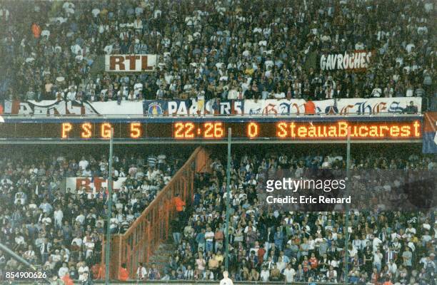 Score au tableau d'affichage - - Paris saint germain / Steaua Bucarest - Phase de Qualification de la Ligue des Champions,
