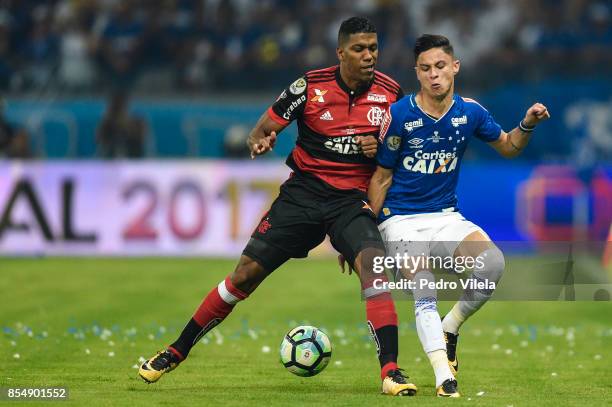 Diego Barbosa of Cruzeiro struggles for the ball with Orlando Berrio of Flamengo during a match between Cruzeiro and Flamengo as part of Copa do...