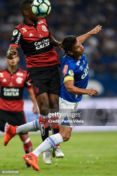 Henrique of Cruzeiro struggles for the ball with Juan of Flamengo during a match between Cruzeiro and Flamengo as part of Copa do Brasil Final 2017...