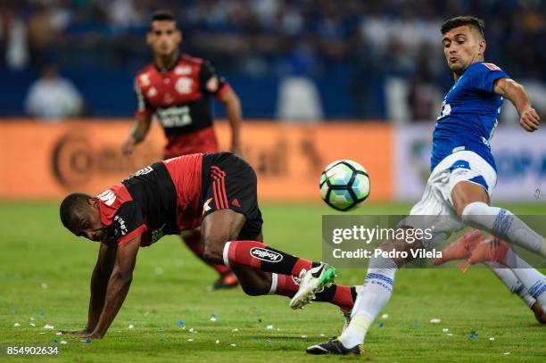 Arrascaeta of Cruzeiro struggles for the ball with Juan of Flamengo during a match between Cruzeiro and Flamengo as part of Copa do Brasil Final 2017...