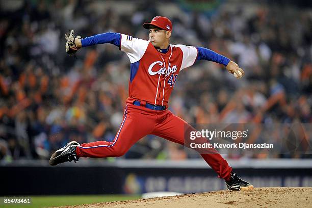 Yulieski Gonzalez Ledesma of Cuba pitches against Japan during the 2009 World Baseball Classic Round 2 Pool 1 Game 5 on March 18, 2009 at Petco Park...