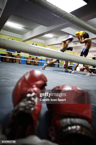 Reportage sur la salle de boxe - le elorde gym. La famille Elorde reste un grand nom de la boxe Philippines - - Sucat road paranaque city - Manille ,