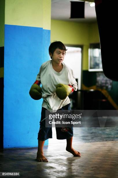 Reportage sur la salle de boxe - le elorde gym. La famille Elorde reste un grand nom de la boxe Philippines - - Sucat road paranaque city - Manille ,
