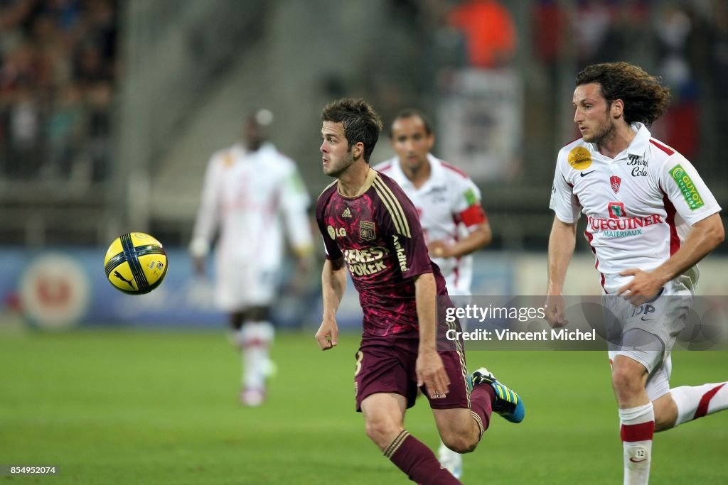 Miralem PJANIC / Paul BAYSSE - 16.05.2011 - Brest / Lyon - 36eme journee de Ligue 1 ,