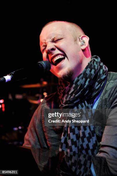 Isaoc Singer 1,042 The Fray Singer Stock Photos, High-Res Pictures, and Images ...