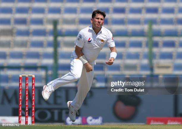 Yasir Shah of Pakistan bowls during Day One of the First Test between Pakistan and Sri Lanka at Sheikh Zayed Stadium on September 28, 2017 in Abu...