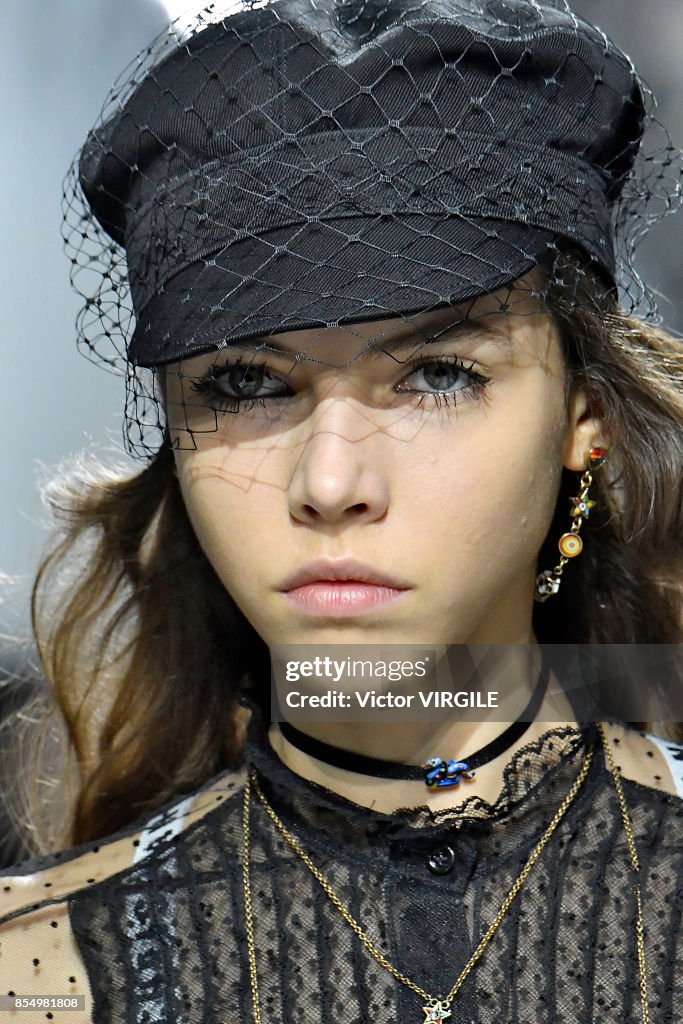 Christian Dior : Runway - Paris Fashion Week Womenswear Spring/Summer 2018