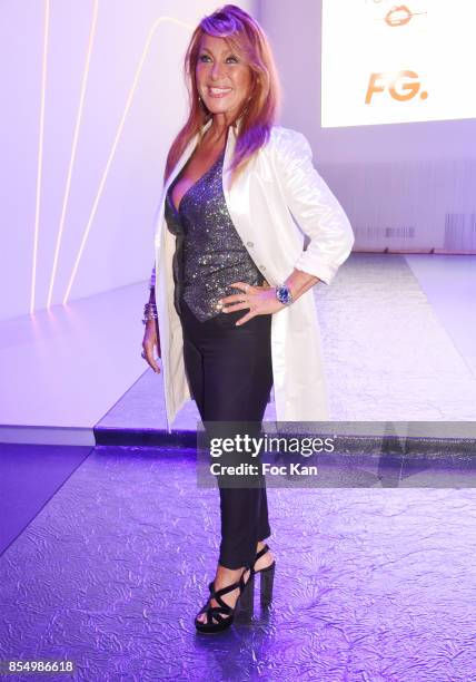 Julie PietriÊattends the Christophe Guillarme Show as part of the Paris Fashion Week Womenswear Spring/Summer 2018 on September 27, 2017 in Paris,...