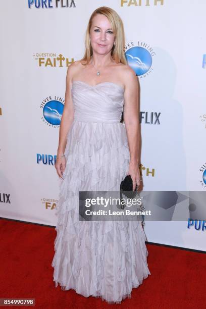 171 Renee O Connor Photos & High Res Pictures - Getty Images