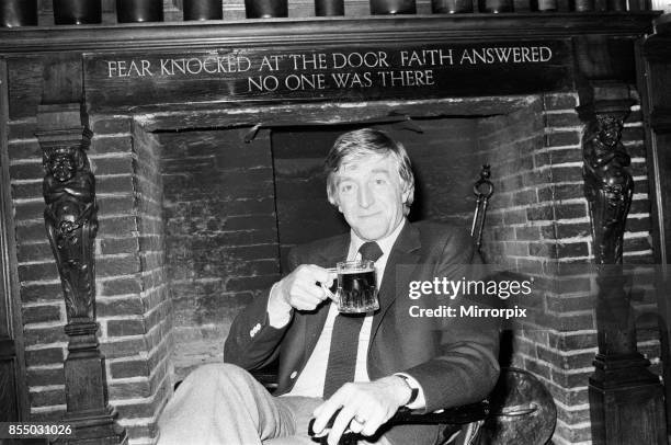 Chat show host Michael Parkinson, 19th April 1983.