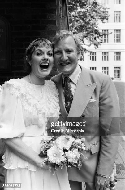 Leslie Phillips marries Angela Scoular at the Queen's Chapel of the Savoy, 31st July 1982.