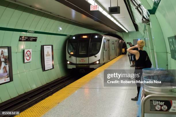 Ttc Train Track 448 Ttc Subway Train Stock Photos, High-Res Pictures, and Images ...