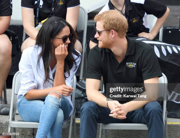 Meghan Markle and Prince Harry attend the Wheelchair Tennis on day 3 of the Invictus Games Toronto 2017 at Nathan Philips Square on September 25,...