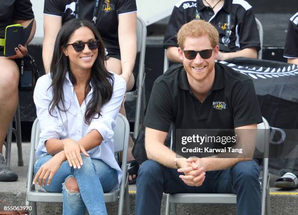 Meghan Markle and Prince Harry attend the Wheelchair Tennis on day 3 of the Invictus Games Toronto 2017 at Nathan Philips Square on September 25,...