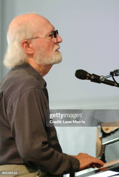 Photo of Mose ALLISON, performing live onstage