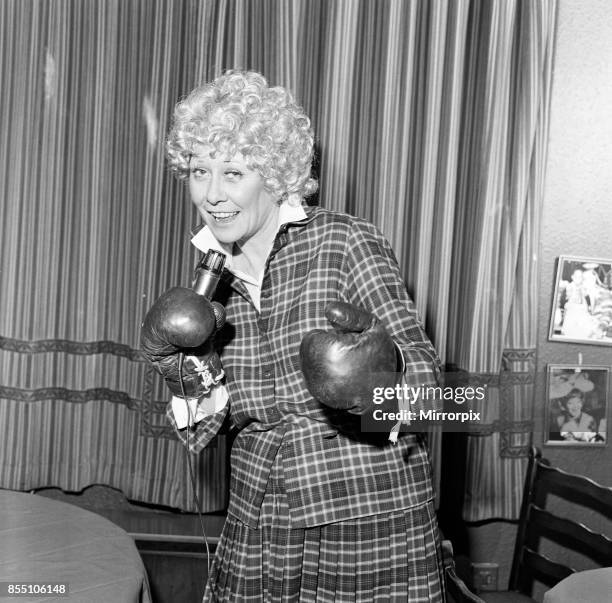 Liz Dawn aka Vera Duckworth of Coronation Street fame will be wearing boxing gloves and singing Two Lovely Black Eyes when she amends her future...