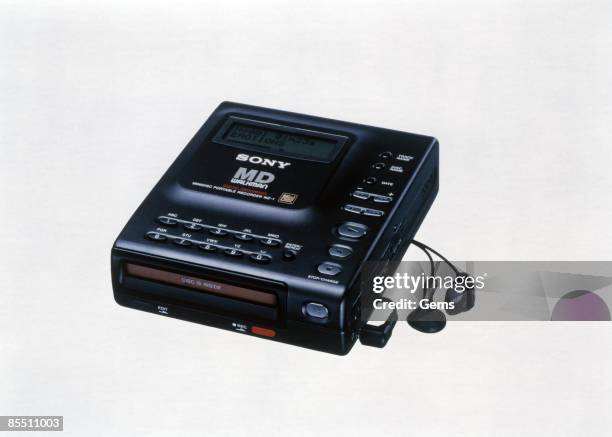 Minidisc Magazine 194 Minidisc Stock Photos, High-Res Pictures, and Images - Getty Images