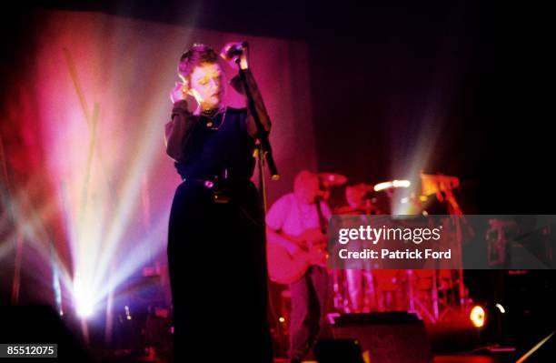 Photo of Elizabeth FRASER and COCTEAU TWINS; Elizabeth Fraser