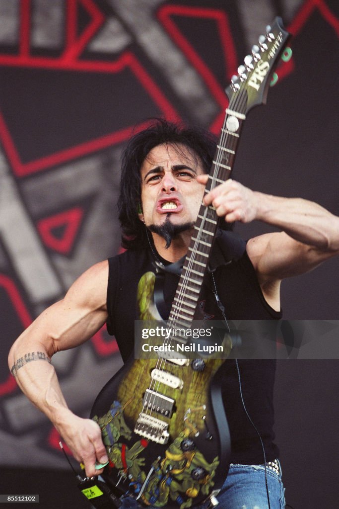 Photo of Dan SPITZ and ANTHRAX, Dan Spitz News Photo Getty Images