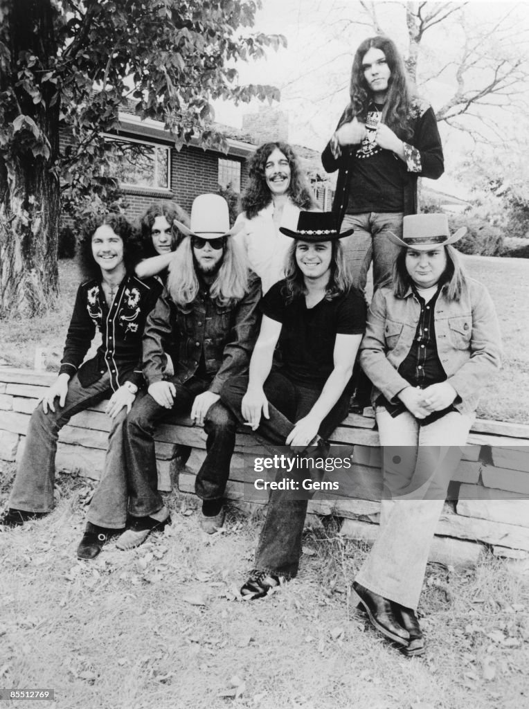 Photo of Allen COLLINS and Billy POWELL and Gary ROSSINGTON and Leon WILKESON and LYNYRD SKYNYRD and Ed KING and Ronnie VAN ZANT