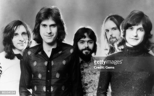 Photo of Dave DAVIES and John DALTON and Mick AVORY and KINKS and John GOSLING and Ray DAVIES; L-R: Mick Avory, Ray Davies, John Dalton, John...